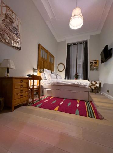 Marilou and Dalibor's room, Brussels (photo 6)