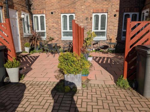 Apartment with Outside Patio and Car Space in Hallgarth