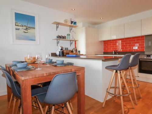 Crantock View - image 4