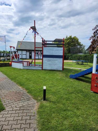 Ośrodek domków letniskowych Sztorm Ośrodek domków letniskowych Sztorm