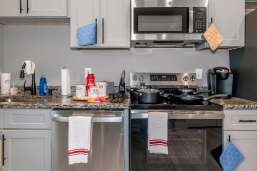 Chic 4BR Home Near AUC&DTWN Attractions in Atlanta University Center