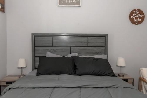 Chic 4BR Home Near AUC&DTWN Attractions detail