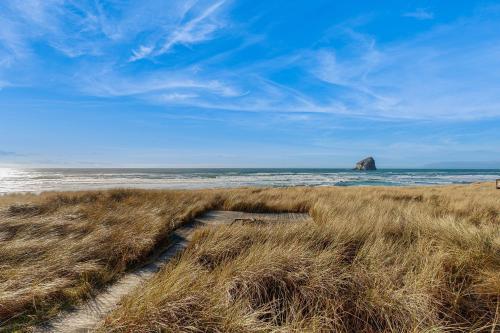 Ocean's Reach in Pacific City (OR)
