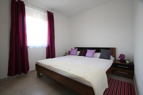 Two-Bedroom Apartment with Sea View image 10