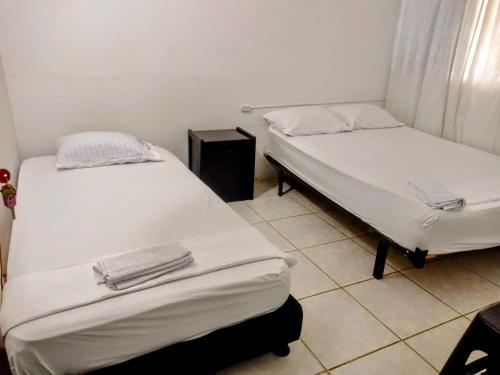 1 double bed, 1 twin bed