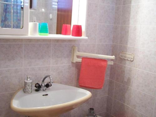 Three-Bedroom Apartment image 5