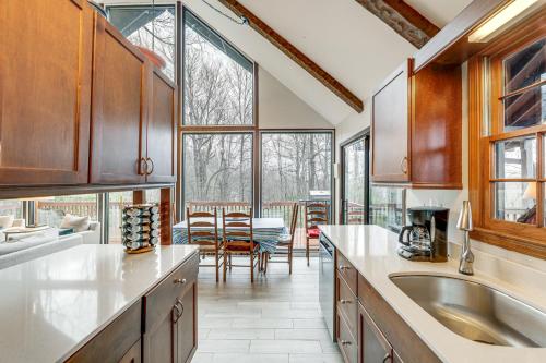 Breathtaking Brevard Home with Screened Porch! in Brevard, USA