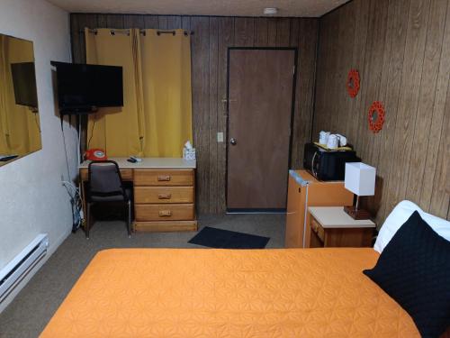 Small Double Room