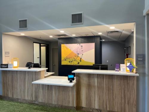 Best Western Legacy Inn & Suites - image 7