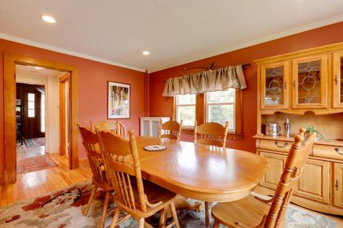 Franconia Escape on Half Acre with Fire Pit and Deck! - image 10