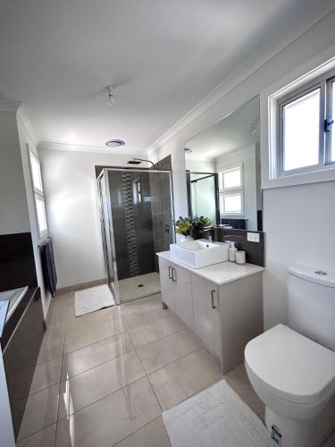 حمام, Private second-floor suite near Knox Westfield! in Wantirna