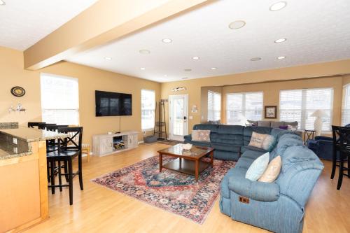 5 Bedroom Home in Old Homestead II in Huron