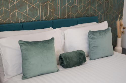PARKING & BALCONY Luxe City Centre Sleeps 4, Wolverhampton (Foto 8)