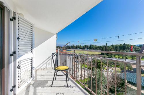 Apartment with Terrace and Sea View image 5