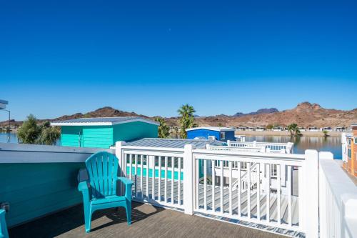 Happy Our! at Roadrunner Resort