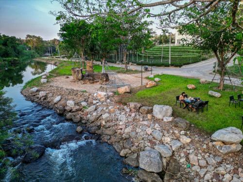 ไร่ทิพย์โอชาคีรี ฟาร์มสเตย์ ป่าละอู near Pa La-U waterfall