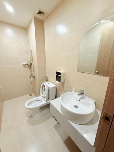 Two-Bedroom Apartment image 9