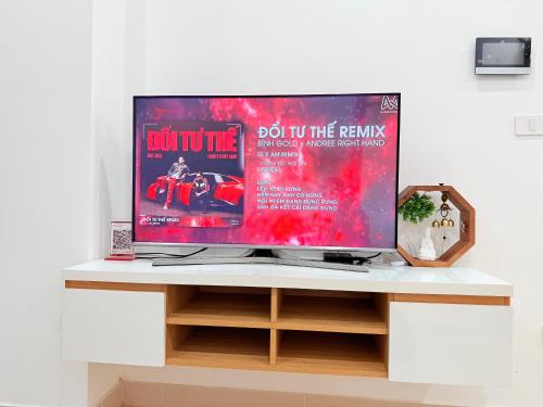 Two-Bedroom Apartment image 7