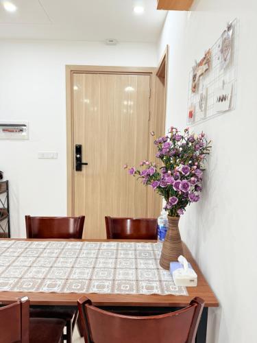 Two-Bedroom Apartment image 8