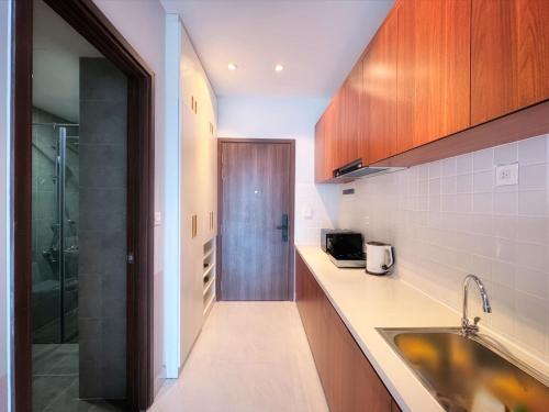 9Trip Stay in Sunrise Riverside