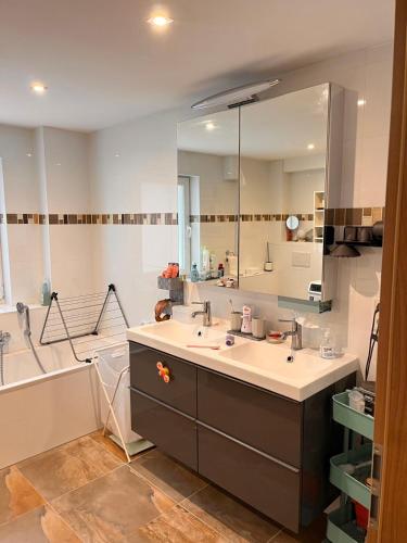 纽伦堡90455超舒适全套家具95平两室一厅大面积自住公寓, Nürnberg (Foto 6)
