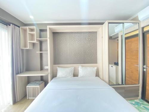 Modern and Cozy Studio Room at Gateway Pasteur Apartment By Travelio