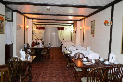 Étterem, Cranbrook Hotel in Kelet Greater London