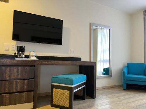 room detail thumbnail 1