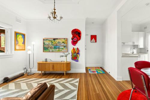 'Haus of Art' Mid-Century Modern by Coogee Beach - image 12