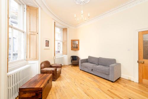JOIVY Charming Flat near St Giles, Edimburgo
