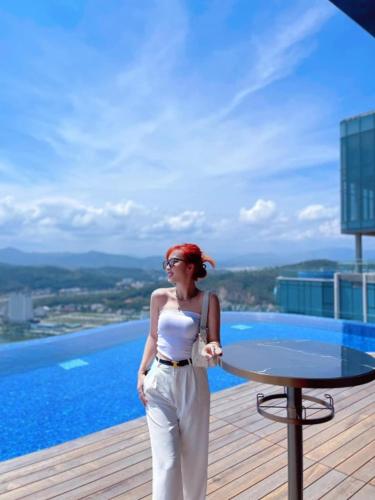 A La Carte Ha Long Bay - Sea View Apartment - 수영장