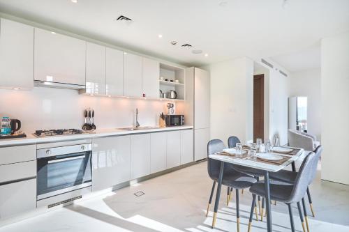 STAY BY LATINEM Luxury 1BR Holiday Home CVG 710 Near Burj Khalifa, Dubaj (fotografie 2)
