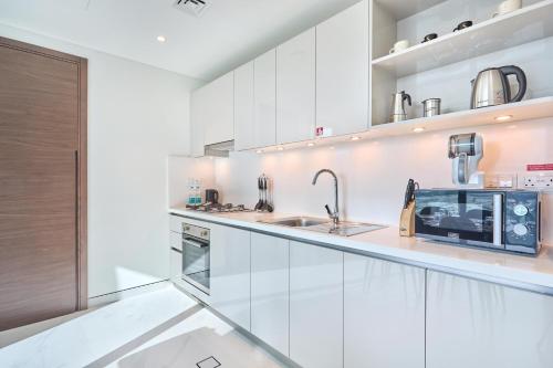 STAY BY LATINEM Luxury 1BR Holiday Home CVG 710 Near Burj Khalifa, Dubaj (fotografie 5)