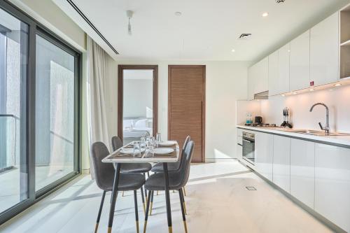 STAY BY LATINEM Luxury 1BR Holiday Home CVG 710 Near Burj Khalifa, Dubaj (fotografie 6)