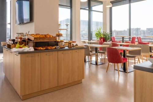 Appart'hôtel Odalys City - Nantes Cité des congrès - image 2