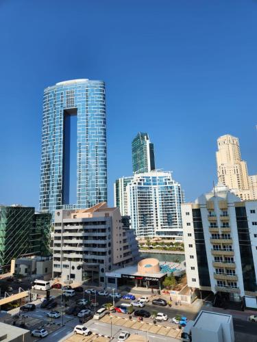 Stunning Marina View Luxury Studio One - image 6