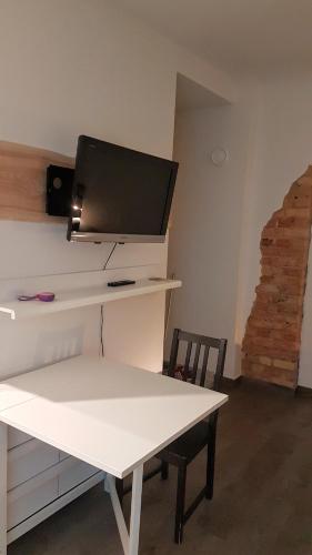 Miera iela studio apartment, Riga (fotografie 10)