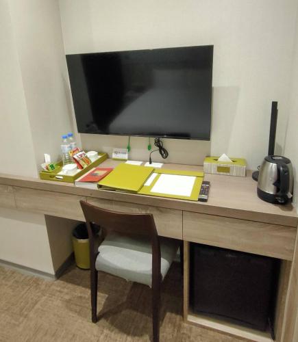 room detail thumbnail 2