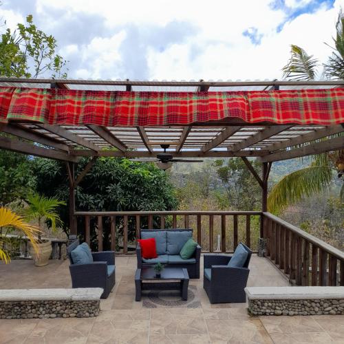 Viesnīcas āriene, Eden Crest Villa in Anse La Raye