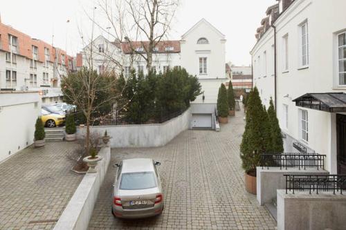 Apartment image 9