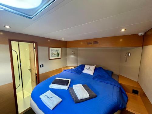 Double Room with Lake View