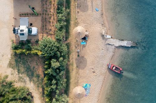 Terra Park SpiritoS Pitches – khách sạn tại Novalja