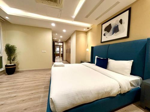 Premium Gold Crest Luxury Apartments