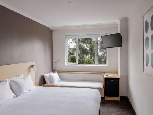 Hotel Ibis Sydney Olympic Park - image 13