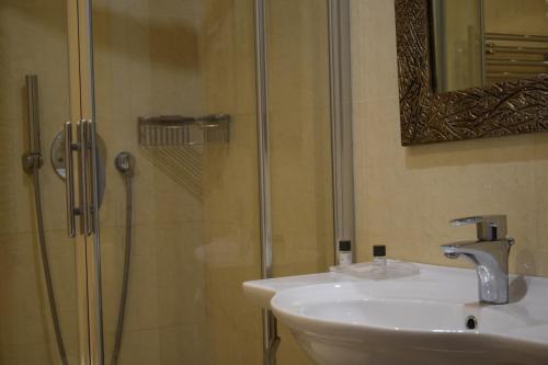 Standard Single Room image 1