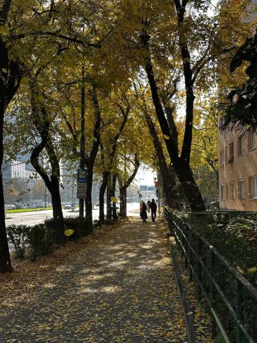 Byt s veľkou terasou a balkónom v centre mesta!, Bratysława (zdjęcie 11)