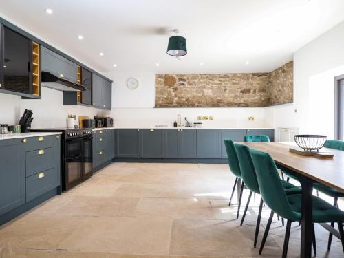 A szálláshely kívülről, Threshers Barn in Weston Rhyn