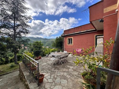 Hotelli välisilme, La casa di Martina a San Pè (La casa di Martina a San Pe) in Castiglione Chiavarese