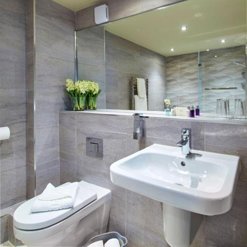 The White Hart at Lydgate - image 2