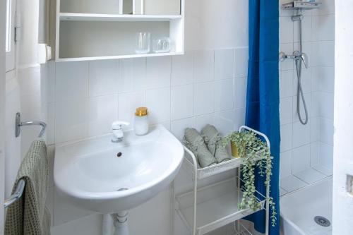 Appartement 4 Guests Arras - image 3
